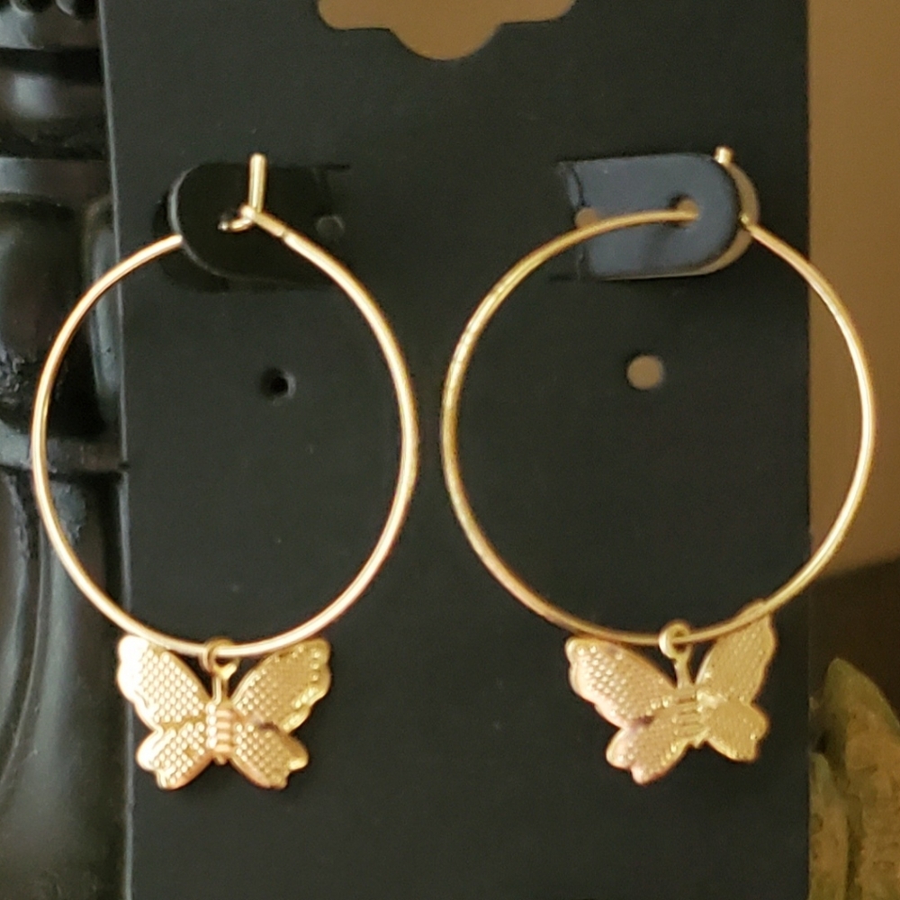 Gold Hoop Earrings w/Butterfly Charm